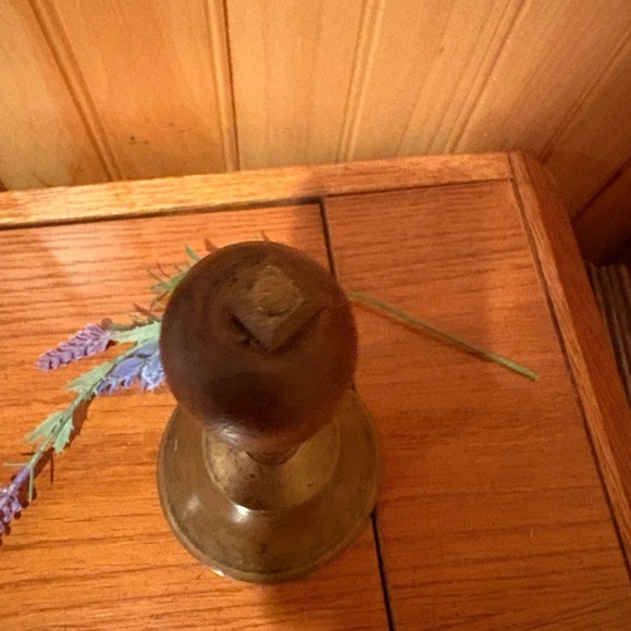 Antique brass school bell with a wooden handle vintage - Picture 7 of 10